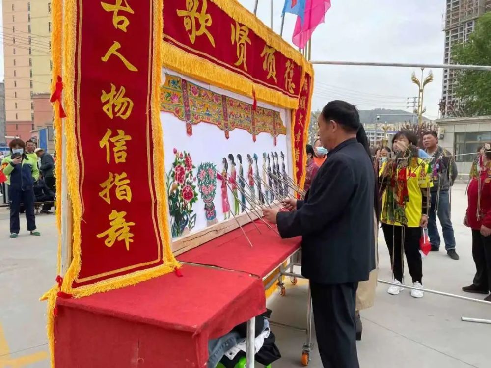 新澳門王中王期期中，揭秘彩票背后的秘密與策略，揭秘新澳門王中王彩票背后的秘密與策略，期期中探秘彩票世界