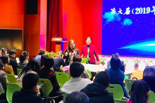 芳草地免費(fèi)資料論壇，共享知識(shí)的海洋，芳草地免費(fèi)資料論壇，知識(shí)的海洋共享平臺(tái)