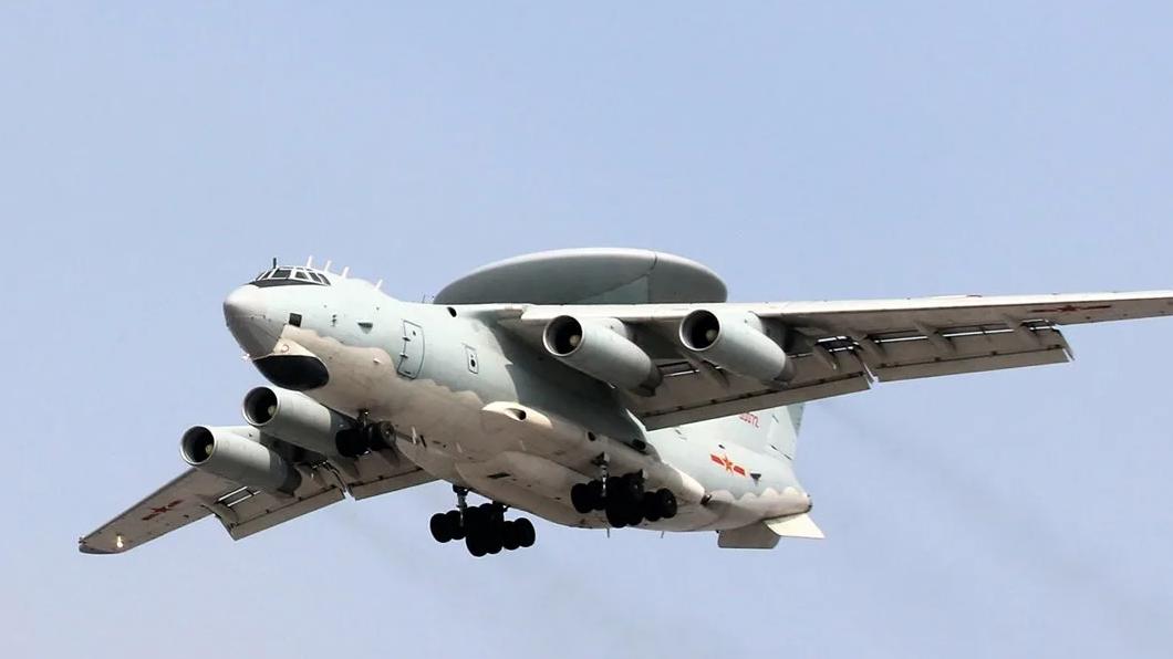 空警預(yù)警機(jī)2000，技術(shù)前沿的空中衛(wèi)士，技術(shù)前沿的空中衛(wèi)士——空警預(yù)警機(jī)2000