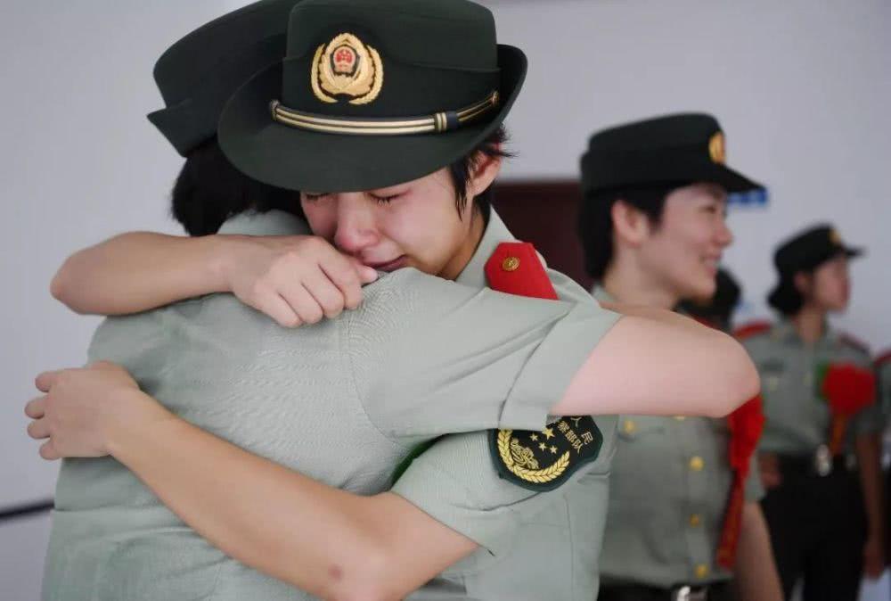 關(guān)于21式各軍種八一臂章的探討，關(guān)于各軍種八一臂章的探討，深入解析21式臂章特點