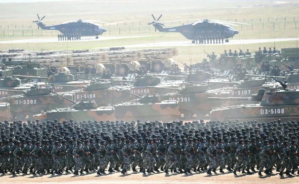 建軍90周年閱兵儀式，回顧輝煌歷程，展望嶄新未來，建軍90周年閱兵儀式，回顧輝煌歷程，展望嶄新未來，彰顯軍威國威的力量展示