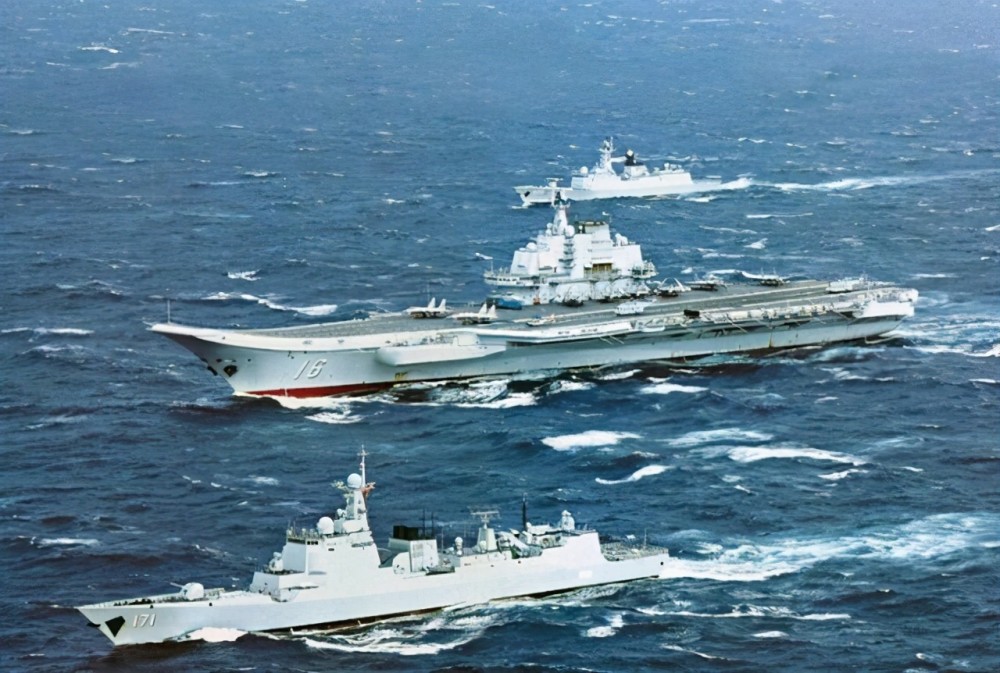 山東艦與伊麗莎白女王號(hào)，兩大戰(zhàn)艦的對(duì)比，山東艦與伊麗莎白女王號(hào)戰(zhàn)艦對(duì)比解析