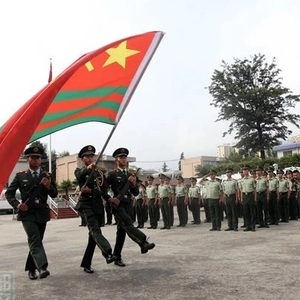 武警部隊軍旗，榮耀的象征與力量的體現(xiàn)，武警部隊軍旗，榮耀與力量的象征