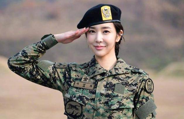關(guān)于女兵征兵條件，探索未來的挑戰(zhàn)與機(jī)遇——以2024年為例，女兵征兵條件，探索未來挑戰(zhàn)與機(jī)遇——聚焦2024年展望