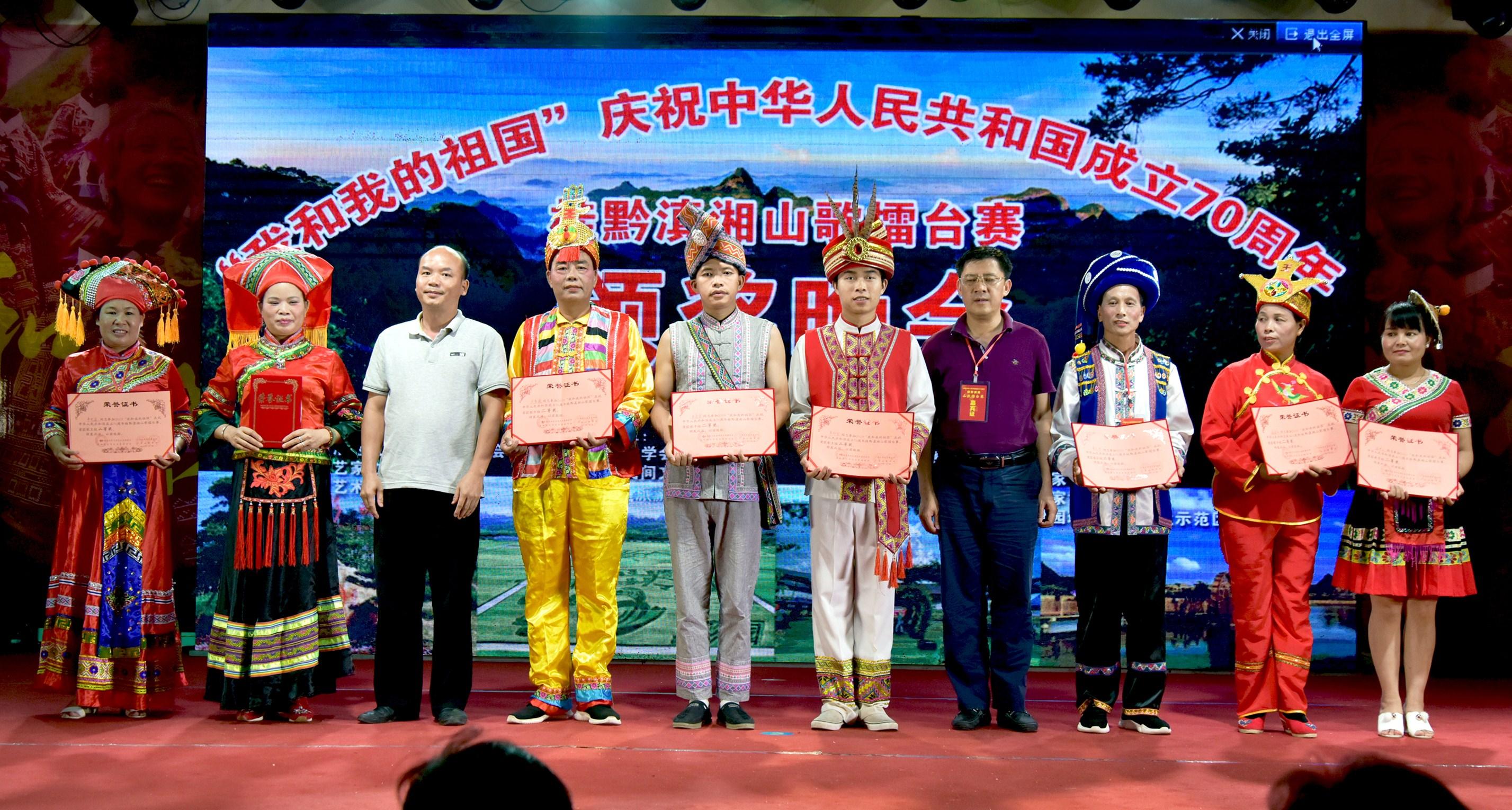 王中王免費(fèi)四肖選一肖，揭秘真相與策略，王中王免費(fèi)四肖選一肖，真相揭秘與策略探討