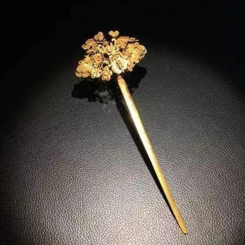 鐵笄盤王中王，一肖中特——揭秘背后的秘密，揭秘鐵笄盤王中王與一肖中特背后的秘密