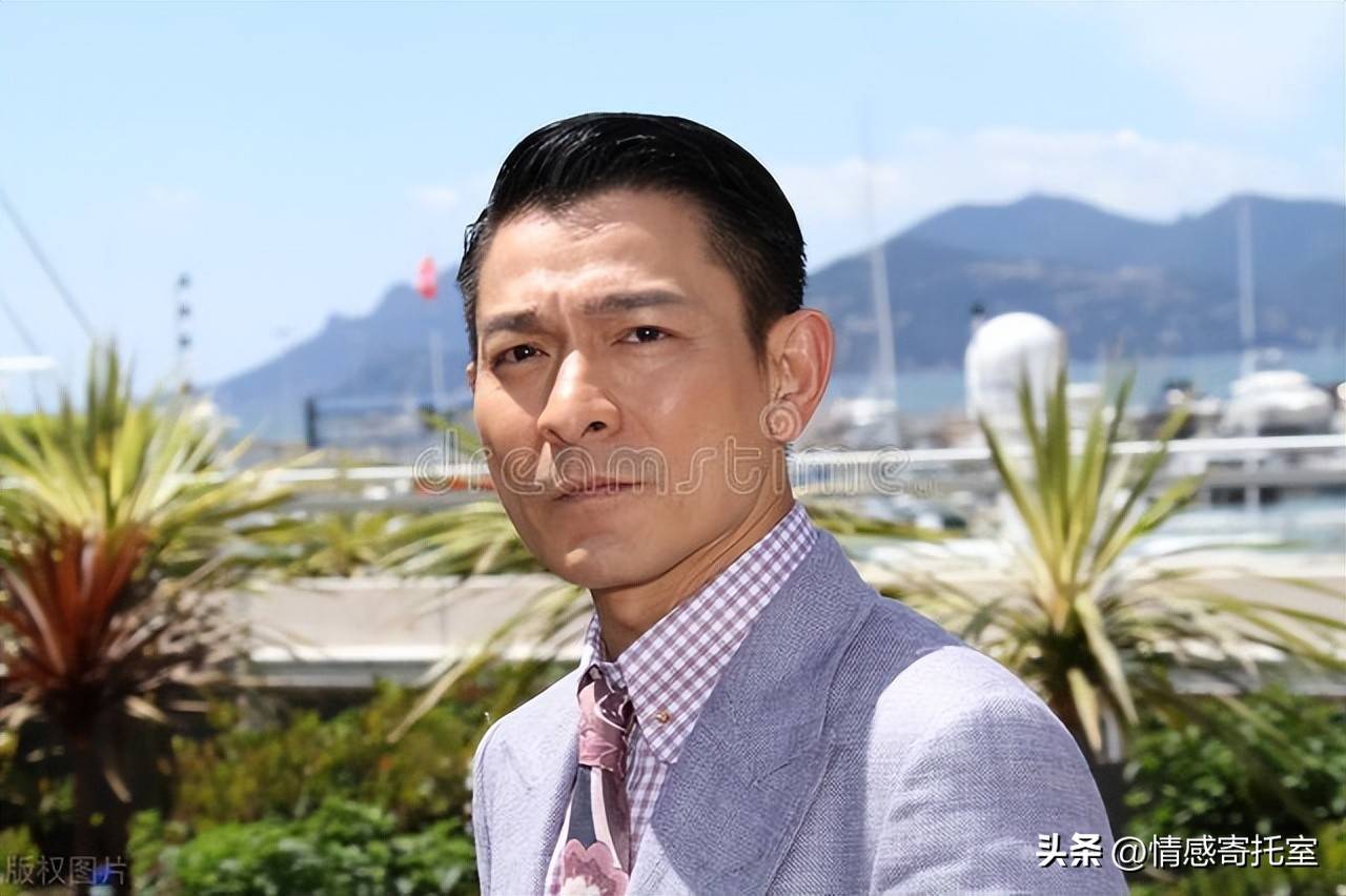 香港內(nèi)部一肖王中王新水，揭秘背后的秘密與探索真實(shí)面貌，香港內(nèi)部揭秘，一肖王中王新水背后的真相與真實(shí)面貌探索