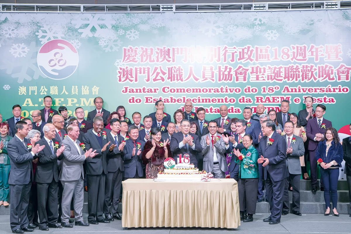 澳門(mén)掛牌正版掛牌，探索其背后的意義與價(jià)值，澳門(mén)正版掛牌背后的意義與價(jià)值探索
