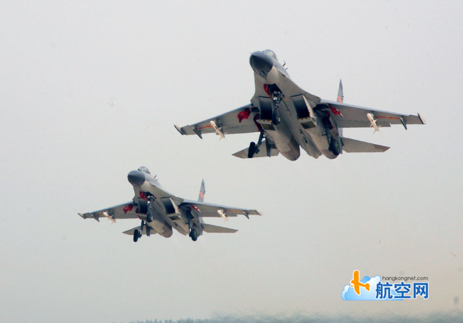 殲-11B戰(zhàn)機(jī)，中國空中力量的璀璨明珠，殲-11B戰(zhàn)機(jī)，中國空中力量的耀眼明珠