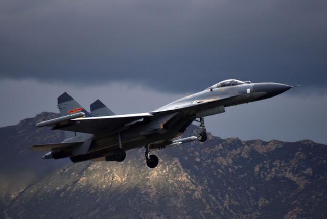 殲-11代號，揭示中國空軍強大戰(zhàn)斗力的象征，殲-11代號，中國空軍強大戰(zhàn)斗力的象征標簽