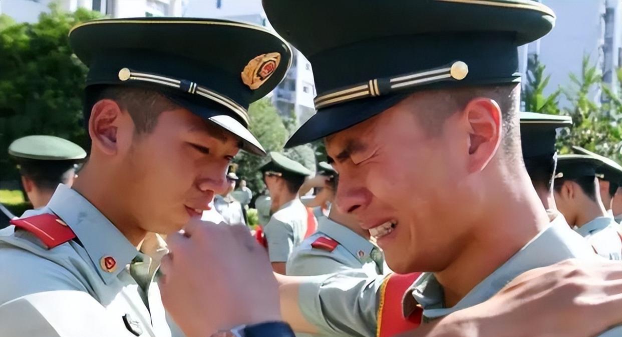 當(dāng)兵報(bào)名2023年上半年，啟程軍旅，實(shí)現(xiàn)英雄夢(mèng)想，2023年上半年報(bào)名參軍，開啟軍旅之旅，實(shí)現(xiàn)英雄夢(mèng)想