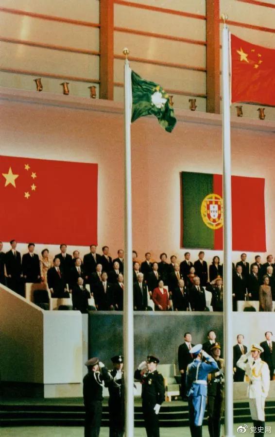 澳門天天彩精準免費查詢，探索彩票預(yù)測的可能性與風險，澳門天天彩精準免費查詢，彩票預(yù)測的可能性與風險探索
