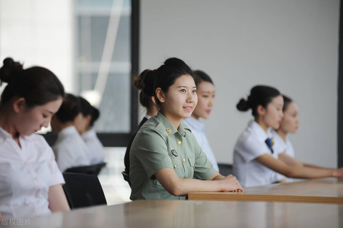 女生考部隊(duì)文職報(bào)考攻略，實(shí)現(xiàn)夢想，從這里起航，女生考部隊(duì)文職報(bào)考攻略，實(shí)現(xiàn)夢想，從文職起航之路