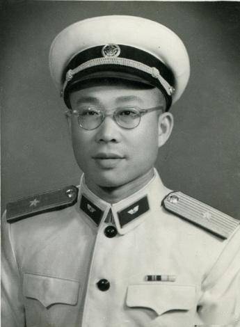 揭秘，35歲的少將是否可能？，揭秘，35歲能否成為少將？