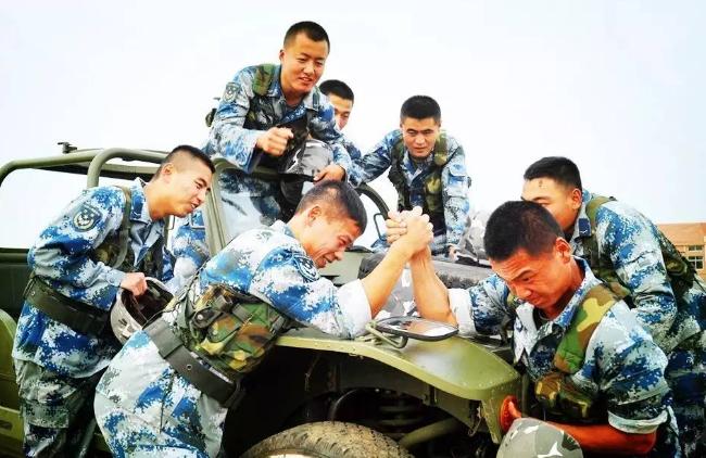 大學(xué)生兵招收條件詳解，大學(xué)生兵招收條件全面解析